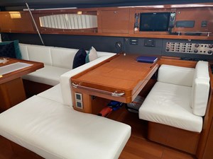 2016 Beneteau 61 39 
