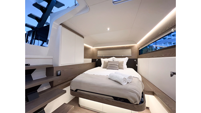 GUNBOAT 72 23 