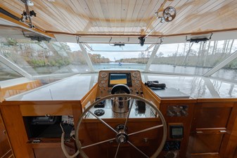 SOMERSET 23 Helm