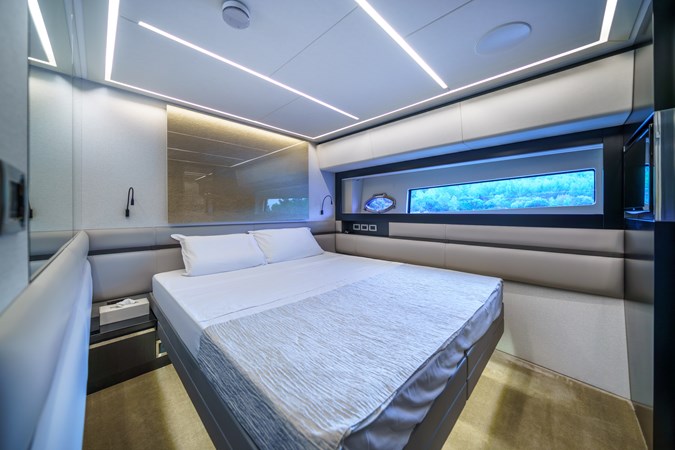 Double cabin