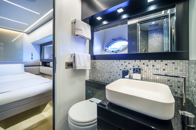 Double cabin bathroom