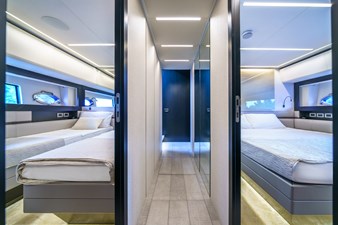 MAVIS 26 Guest cabins