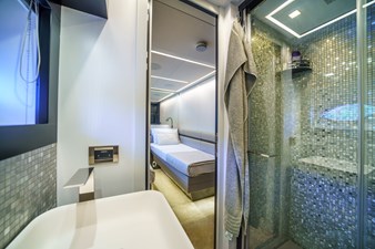 MAVIS 30 Twin cabin bathr