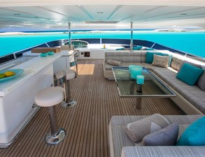 MR & MRS SMITH 6 Flybridge