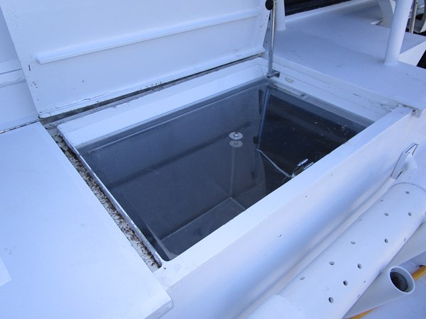 Cockpit freezer