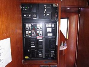 ELSKA 4 Salon electrical panel