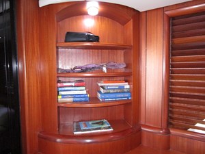 ELSKA 7 Portside behind settee