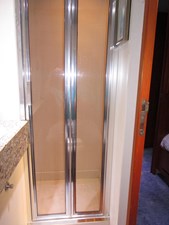ELSKA 23 Starboard cabin shower