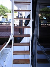 ELSKA 53 Steps to flybridge