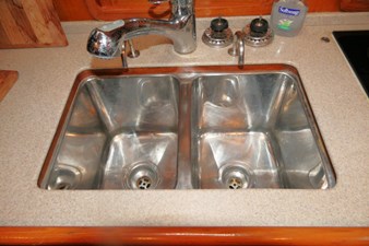 SUN BIRD 22 Galley Sinks