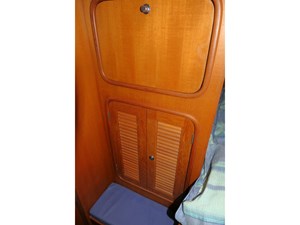 SUN BIRD 31 Guest Cabin Lockers