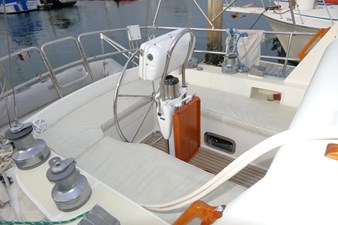 SUN BIRD 53 Cockpit Aft Port