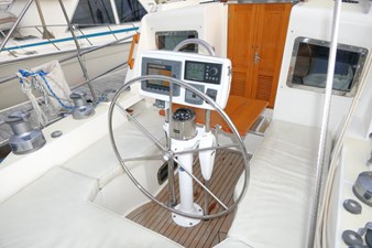 SUN BIRD 56 Cockpit Fwd Port
