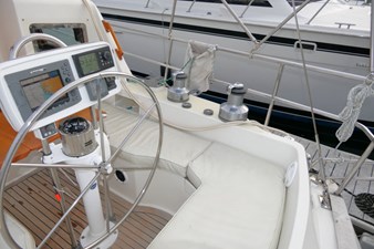 SUN BIRD 60 Cockpit Stbd