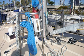 WILD BLUE 39 Mast Pulpit