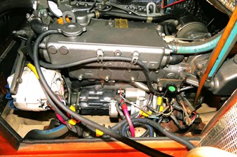 WILD BLUE 50 Engine Port