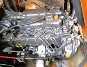 WILD BLUE 52 Engine Stbd