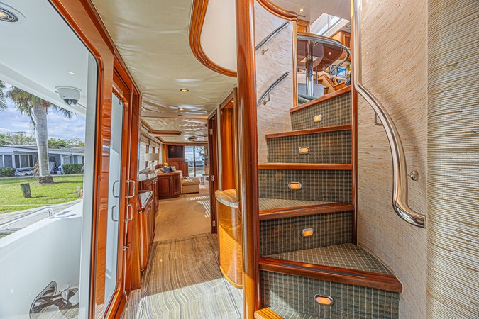 CERCA TROVA - Yacht for sale