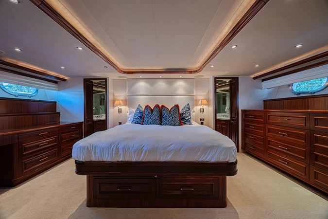 CERCA TROVA - Yacht for sale