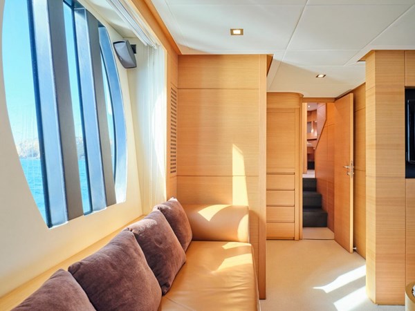 yachtImage_int_822_20495