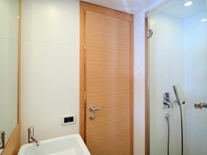 NICKEL 19 yachtImage_int_822_20502