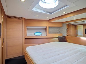 NICKEL 21 yachtImage_int_822_20500