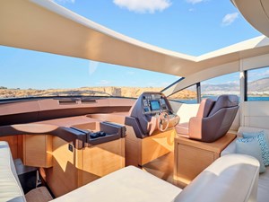 NICKEL 28 yachtImage_int_822_20488