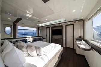 ESMERALDA OF THE SEAS 23 ESMERALDA OF THE SEAS 2018 MONTE CARLO YACHTS MCY 96 Motor Yacht Yacht MLS #456897 23