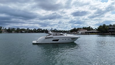 Azimut Atlantis  23 
