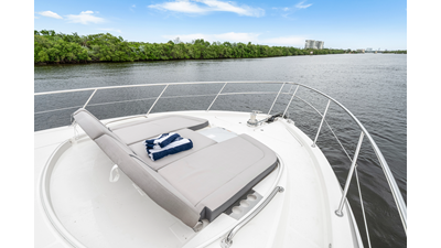 4600 SPORTS YACHT 18 