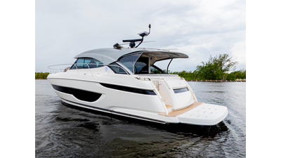 4600 SPORTS YACHT 7 