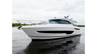 4600 SPORTS YACHT 9 