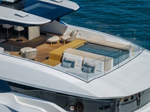 ANDALA 7 sun deck jacuzzi