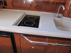 MELEKAI 2 5 Galley stove