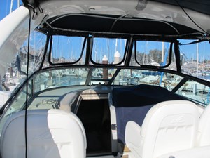 MELEKAI 2 25 Companionway