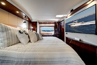 RECON ROYALE 35 TV in the master stateroom