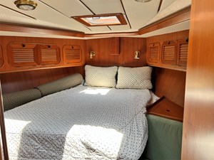 CHACARA 7 Fwd Stateroom