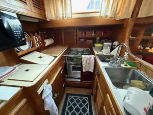 ZEPHYRUS 8 Galley