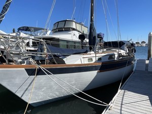 ZEPHYRUS 30 Port Bow