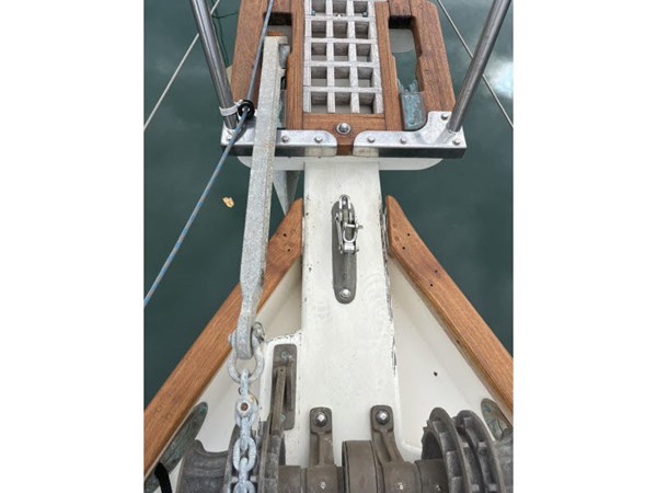 Inner headstay fitting