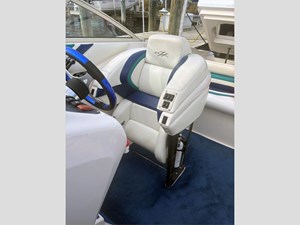 33' Donzi 1996 33ZX 23 