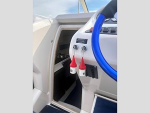 33' Donzi 1996 33ZX 27 