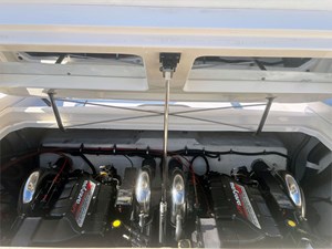 33' Donzi 1996 33ZX 57 