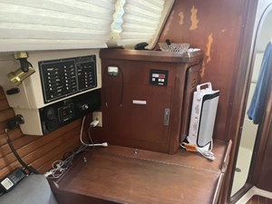 SUN HUNTER 5 Nav area