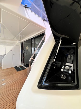 FERRETTI 850 - Yacht zu verkaufen