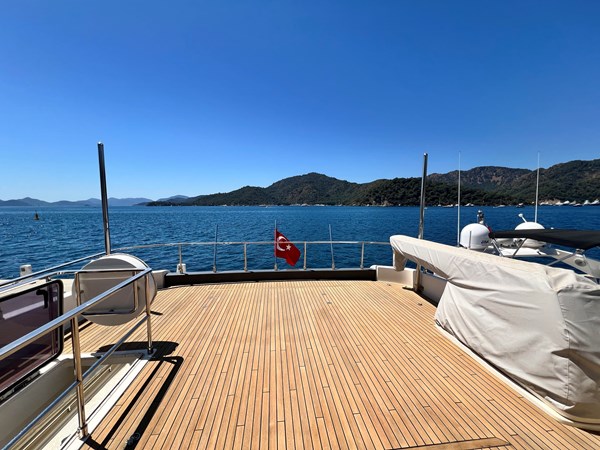 FERRETTI 850 - Yacht zu verkaufen