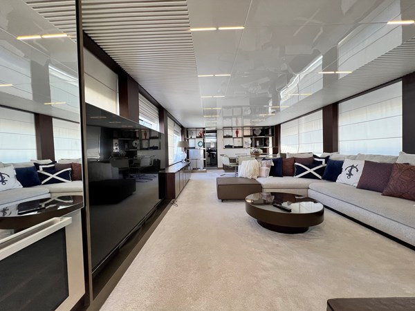 FERRETTI 850 - Yacht zu verkaufen
