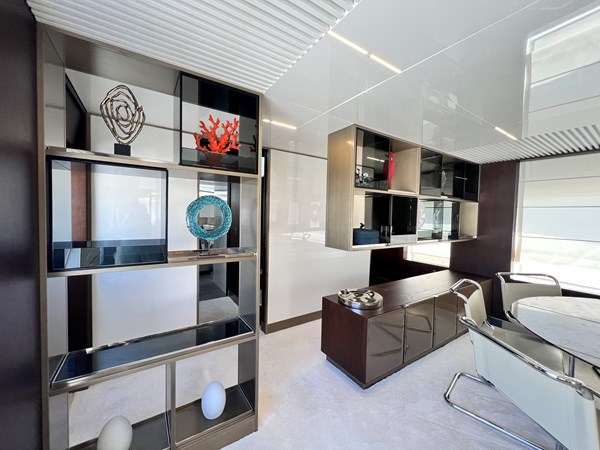 FERRETTI 850 - Yacht zu verkaufen