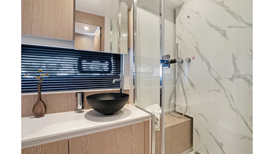 2025 Azimut 53 Fly  2 