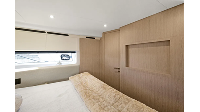 2025 Azimut 53 Fly  6 